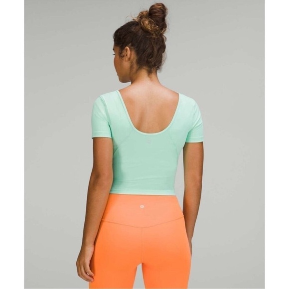 Lululemon Align Tee Nulu Cropped Length - Picture 2 of 5